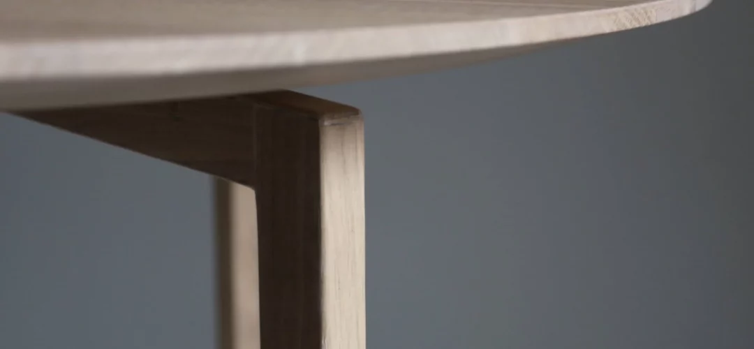 GAD_Burs-bord_vitoljadek_detaljbild2_9e34e62f-c910-42e8-ae47-620dcaceca57